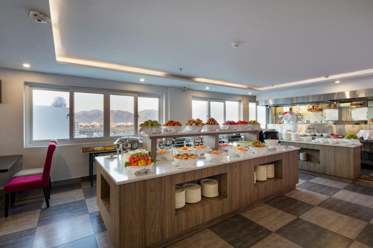 Maple Leaf Hotel & Apartment Nha Trang Esterno foto